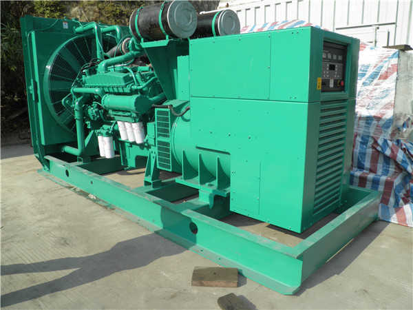 大关出租发电机 发电机组厂家：柴油发电机组的控制屏的作用是什么？