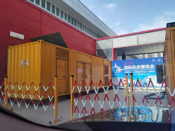 大关发电车出租-发电机无电压或电压太低怎么办？