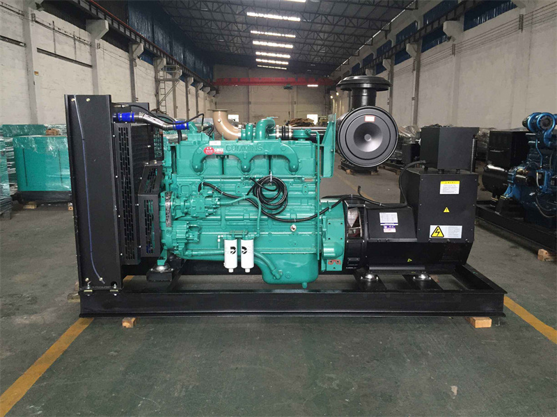 大关发电机出租租赁如何保证柴油发电机组的正常运行？